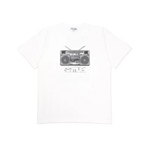 (WHITE: L) RADIO CASSETTE90 S/S TEE