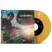 A DAY IN THE LIFE/MOONDIAL(7INCH)