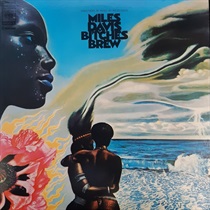 BITCHES BREW (USED)